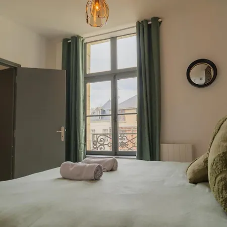 Le 5, Charm, Comfort, 2 Bedrooms, 5 People Max * Saumur