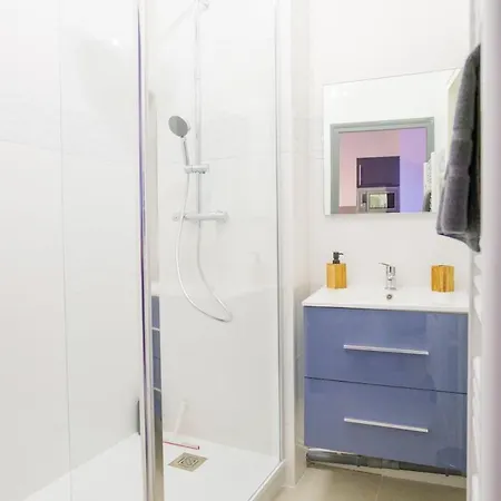 Le 5, Charm, Comfort, 2 Bedrooms, 5 People Max 公寓
