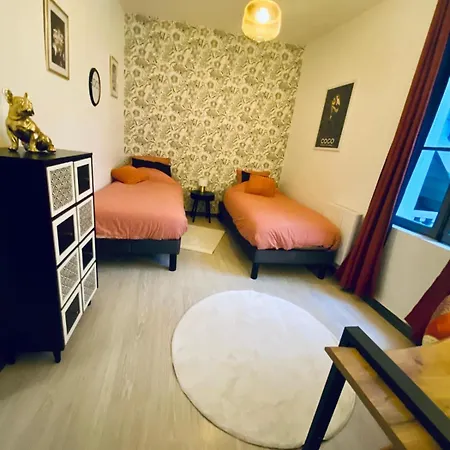 Le 5, Charm, Comfort, 2 Bedrooms, 5 People Max 索米尔