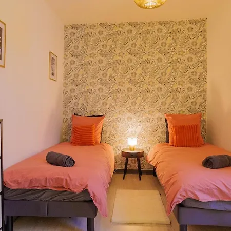 Le 5, Charm, Comfort, 2 Bedrooms, 5 People Max 公寓